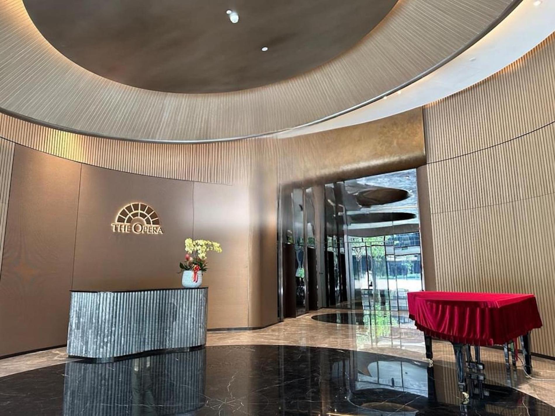 The Opera Apartment Cental Saigon Free Pool-Gym-Sauna Room- Golf Mini Ho Chi Minh City Exterior photo