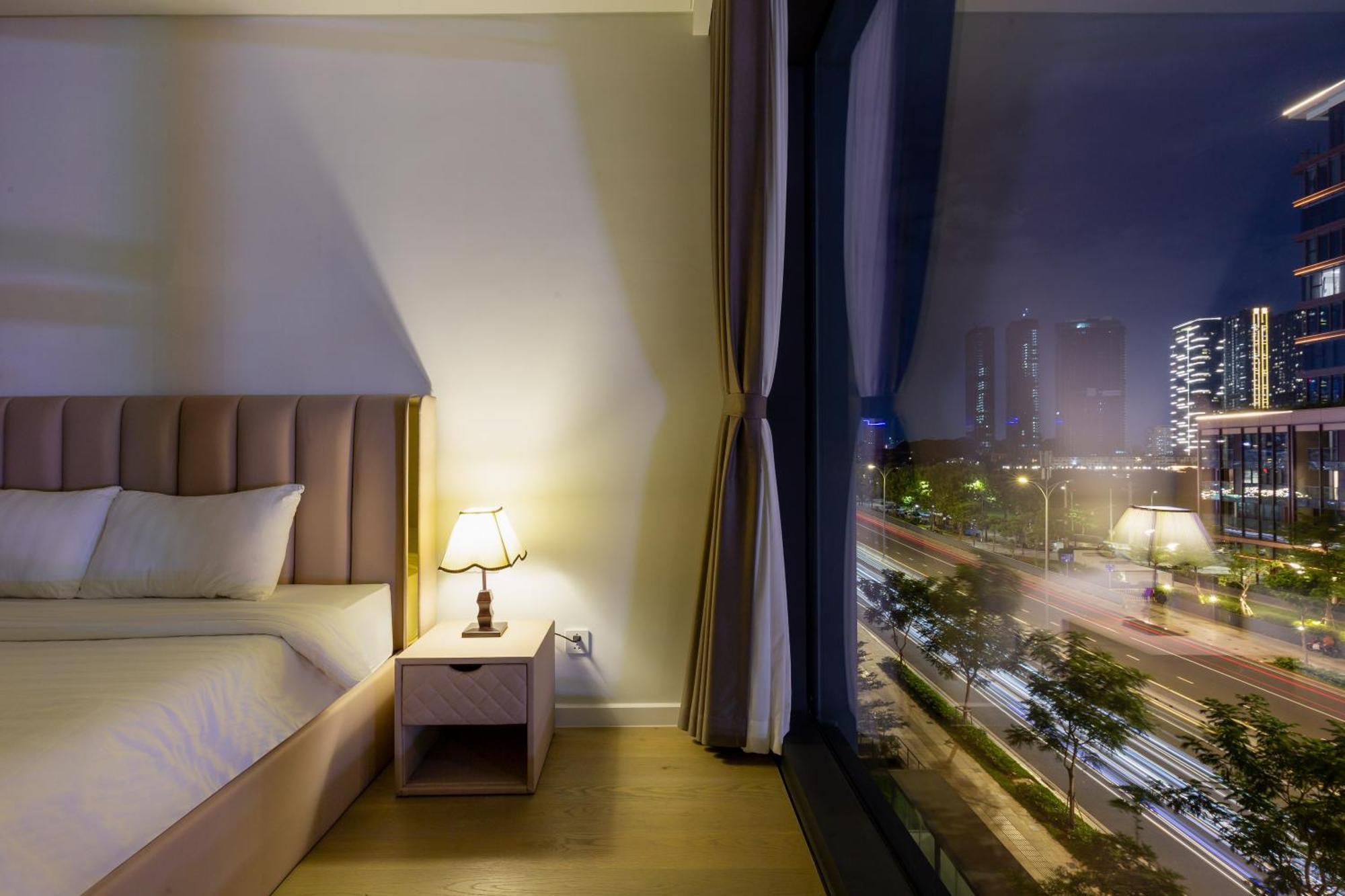 The Opera Apartment Cental Saigon Free Pool-Gym-Sauna Room- Golf Mini Ho Chi Minh City Exterior photo