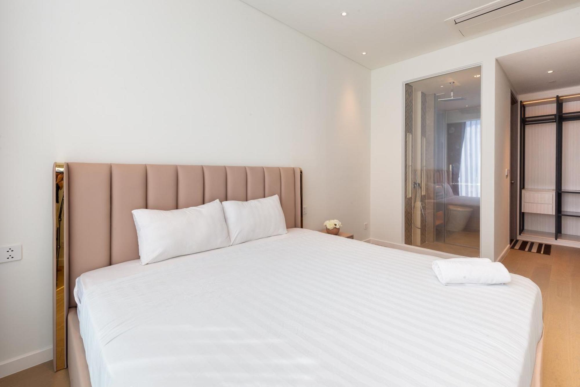 The Opera Apartment Cental Saigon Free Pool-Gym-Sauna Room- Golf Mini Ho Chi Minh City Exterior photo