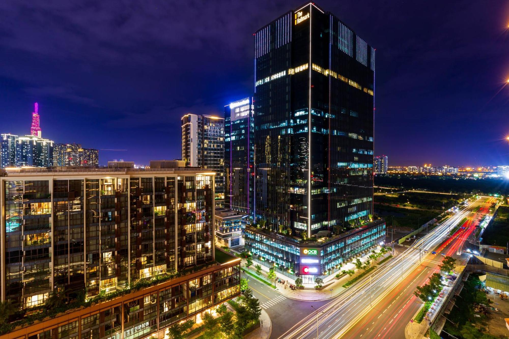 The Opera Apartment Cental Saigon Free Pool-Gym-Sauna Room- Golf Mini Ho Chi Minh City Exterior photo